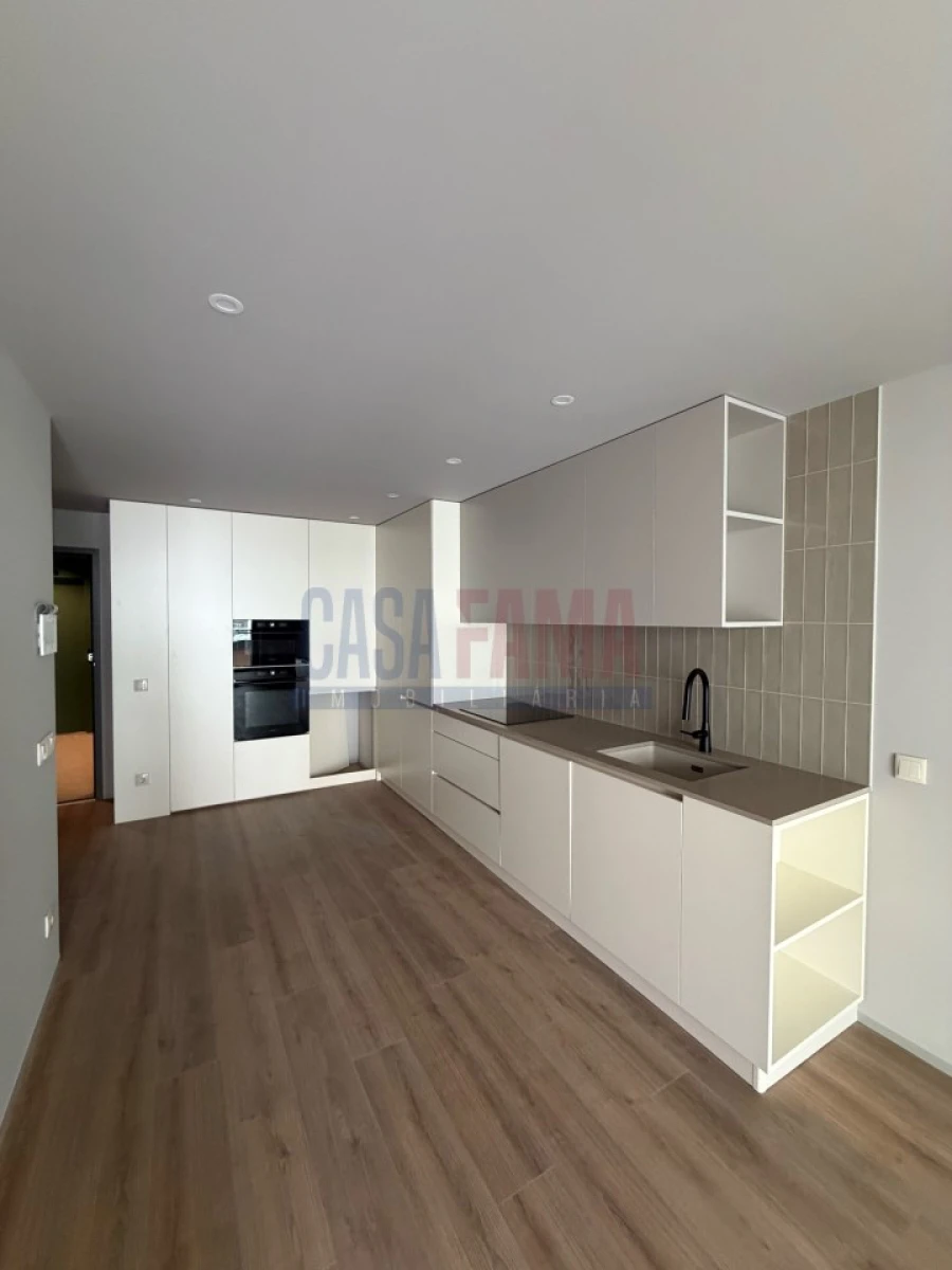 Apartamento T1 para Venda em São Vitor (Braga) Foto 5
