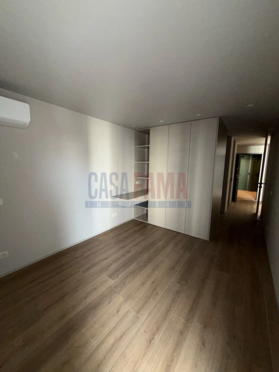 Apartamento T1 para Venda em São Vitor (Braga) Foto 7