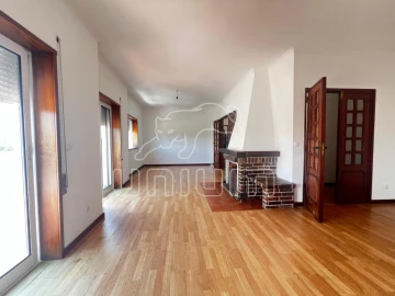 Apartamento T4 para Venda em Santa Maria Maior e Monserrate e Meadela