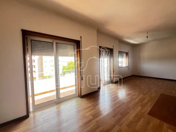 Apartamento T4 para Venda em Santa Maria Maior e Monserrate e Meadela