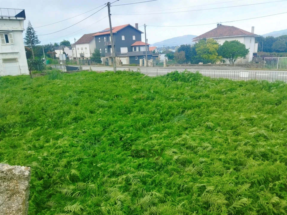 Terreno para Venda em Lanhelas Foto 1