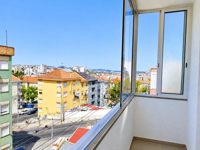 Apartamento T2 para Venda em Águas Livres Foto 4