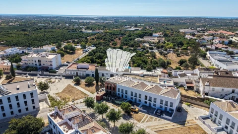 Moradia T4 para Venda em Moncarapacho e Fuseta