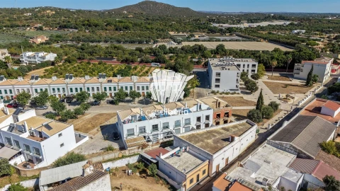 Moradia T4 para Venda em Moncarapacho e Fuseta