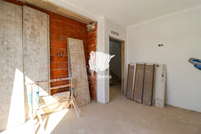 Moradia T4 para Venda em Moncarapacho e Fuseta