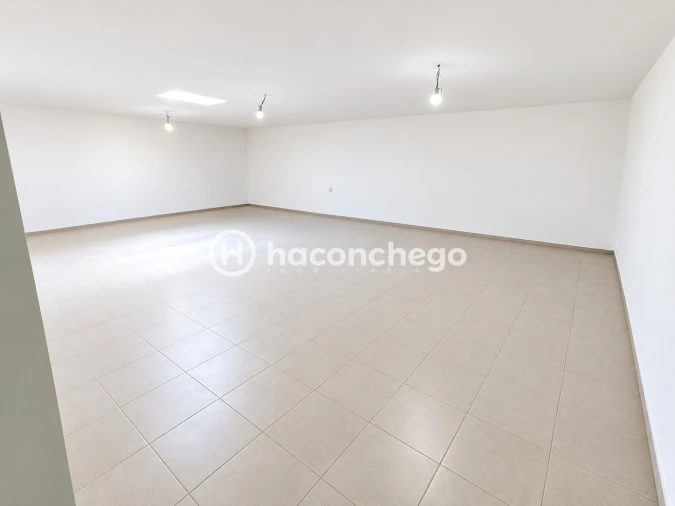 Armazém para Arrendamento em Pousa Foto 10