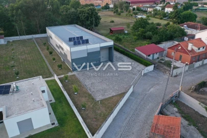 Armazém para Arrendamento em São Romão de Neiva