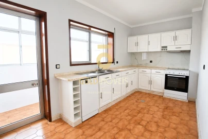 Apartamento T3 para Venda em Albergaria-A-Velha e Valmaior