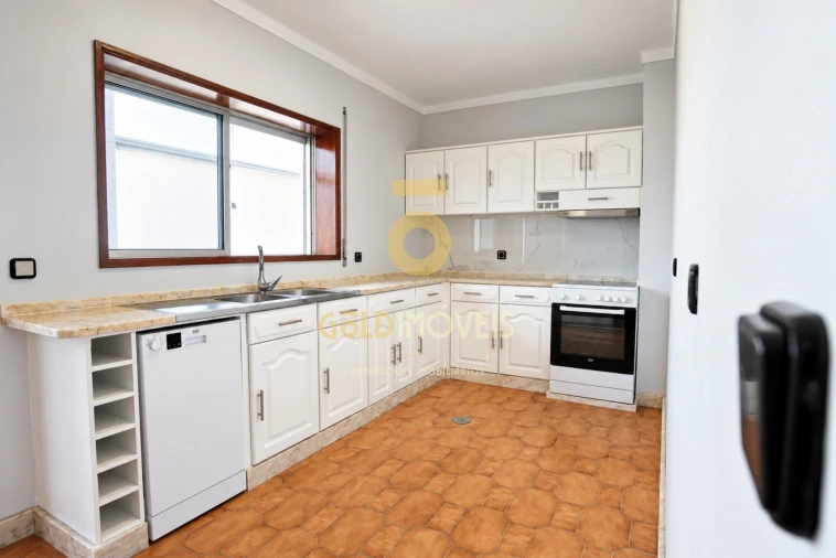 Apartamento T3 para Venda em Albergaria-A-Velha e Valmaior Foto 2