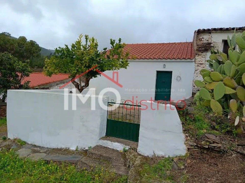Moradia T2 para Venda em Reguengo e São Julião Foto 1