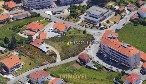 Terreno para Venda em Nogueira do Cravo e Pindelo