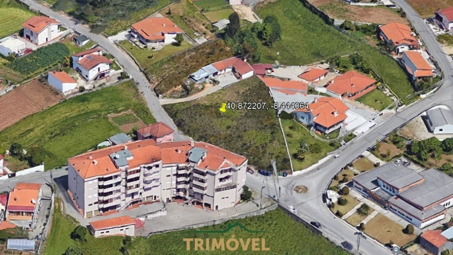 Terreno para Venda em Nogueira do Cravo e Pindelo