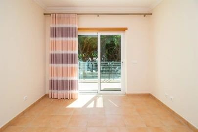 Apartamento T3 para Venda em Albufeira e Olhos de Água