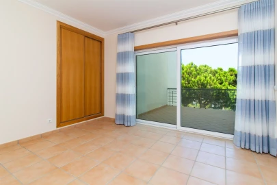 Apartamento T3 para Venda em Albufeira e Olhos de Água