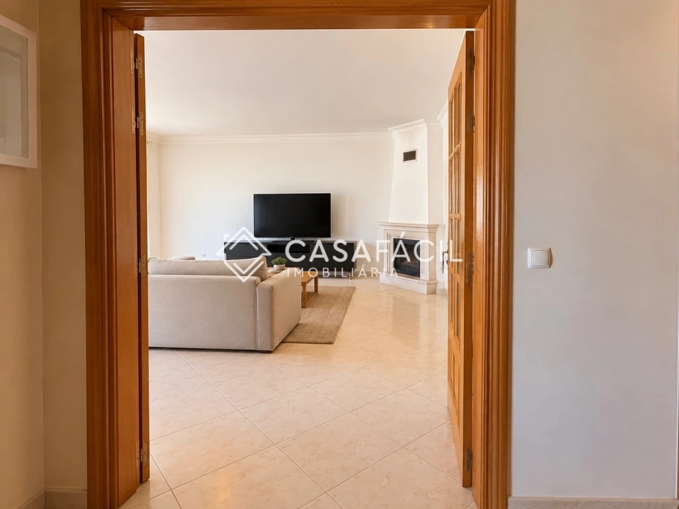 Apartamento T5 para Venda em Alcochete Foto 1