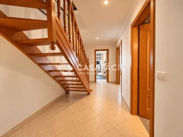 Apartamento T5 para Venda em Alcochete