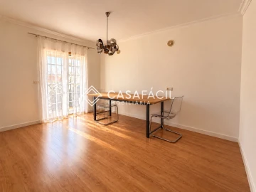 Apartamento T5 para Venda em Alcochete