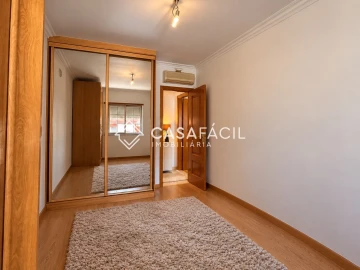 Apartamento T5 para Venda em Alcochete