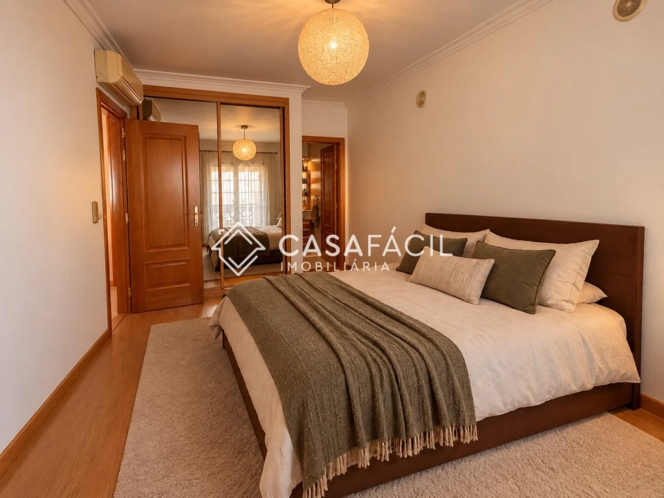 Apartamento T5 para Venda em Alcochete Foto 24