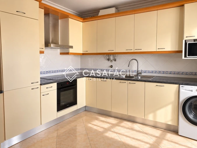 Apartamento T5 para Venda em Alcochete Foto 9