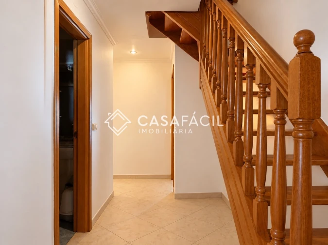 Apartamento T5 para Venda em Alcochete Foto 13