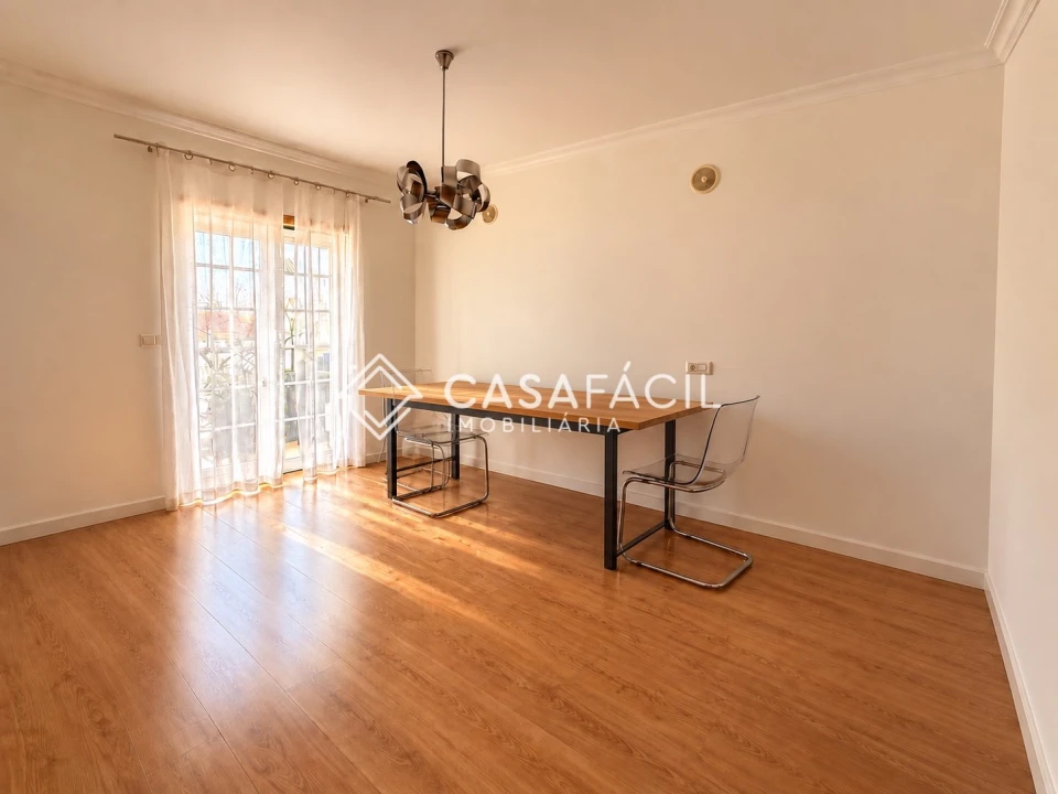 Apartamento T5 para Venda em Alcochete Foto 16