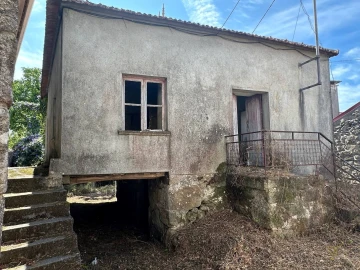Moradia T3 para Venda em Chaviães e Paços