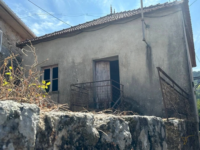 Moradia T3 para Venda em Chaviães e Paços Foto 4