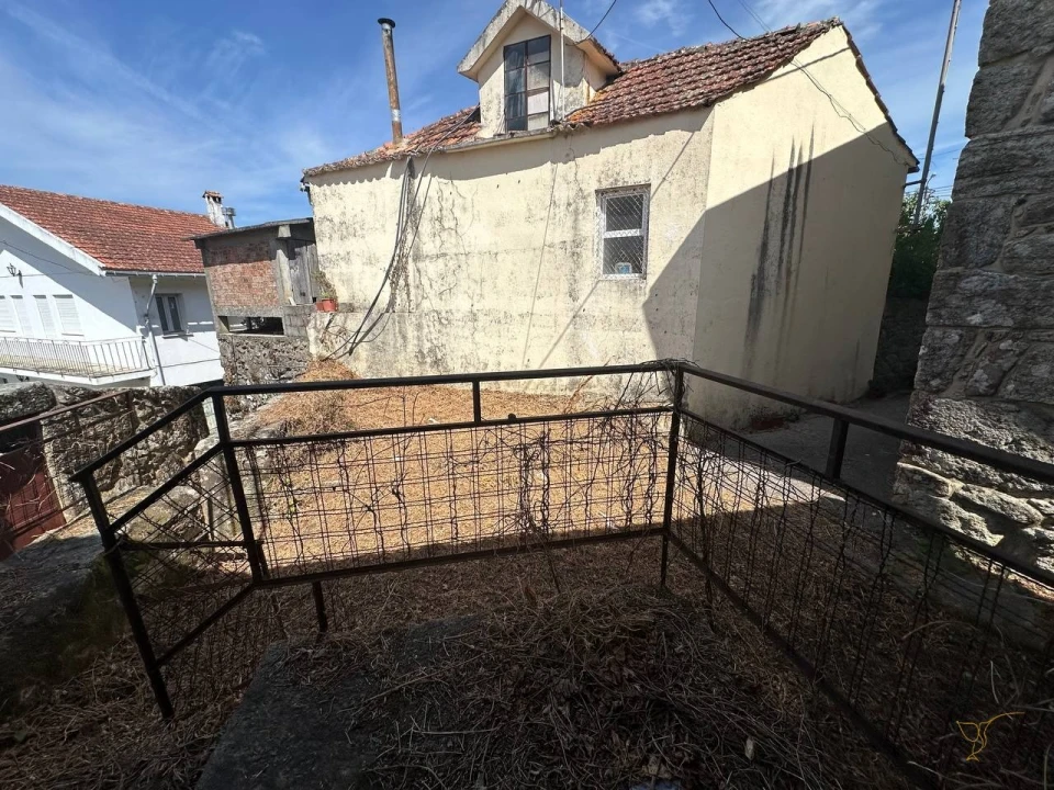 Moradia T3 para Venda em Chaviães e Paços Foto 25
