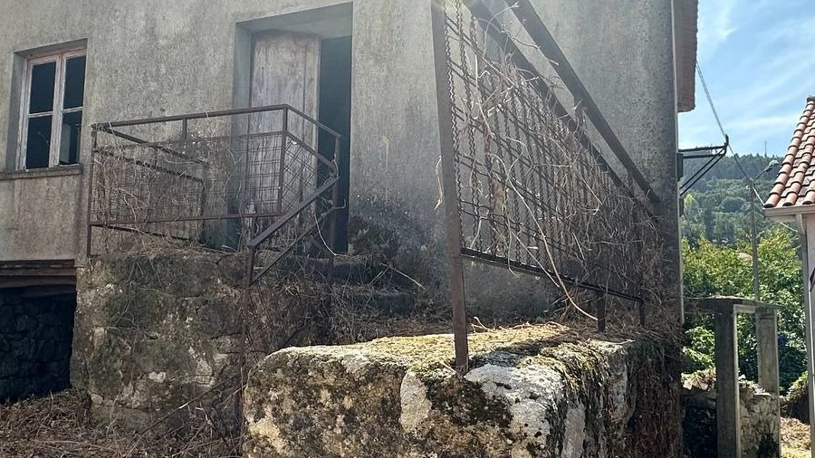 Moradia T3 para Venda em Chaviães e Paços