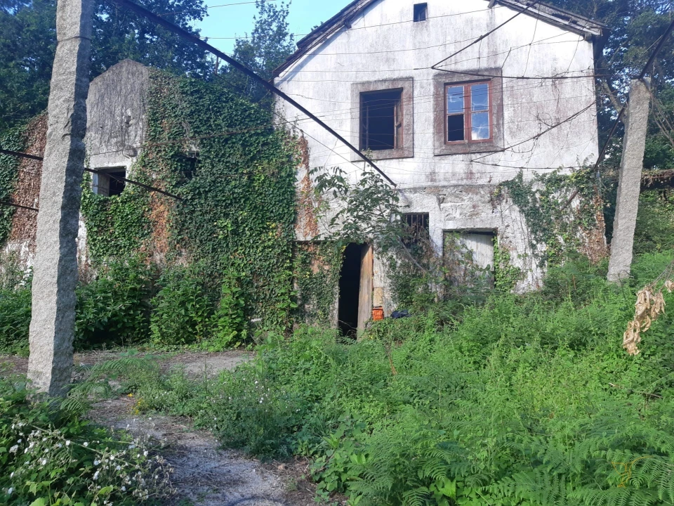 Quinta T0 para Venda em Vila e Roussas Foto 2