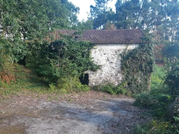 Quinta T0 para Venda em Vila e Roussas