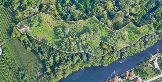 Quinta T0 para Venda em Vila e Roussas