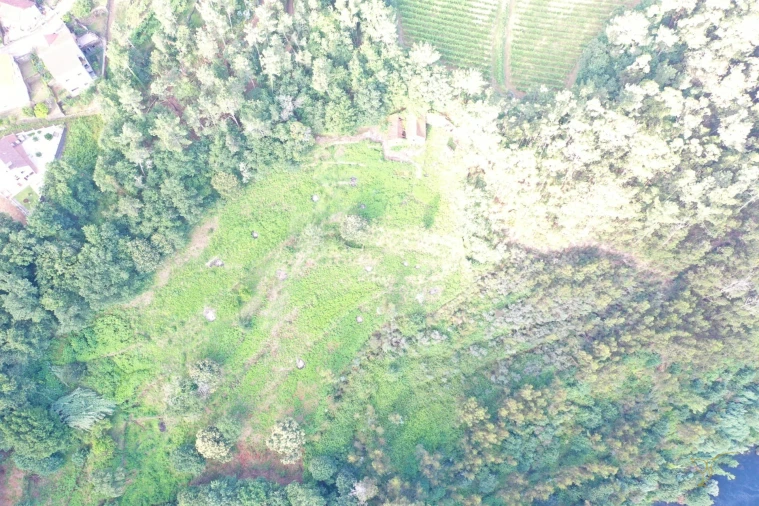 Quinta T0 para Venda em Vila e Roussas Foto 16