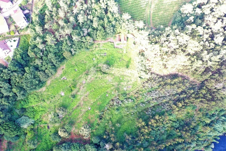 Quinta T0 para Venda em Vila e Roussas Foto 15