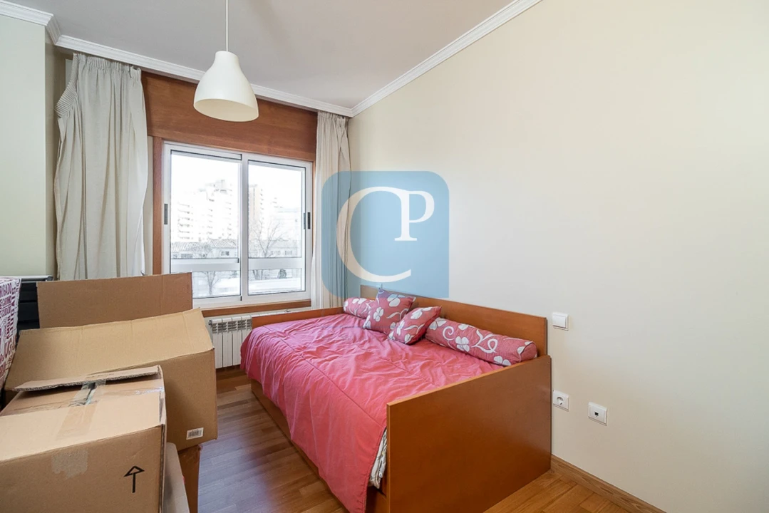 Apartamento T2 para Arrendamento em Lordelo do Ouro e Massarelos Foto 11