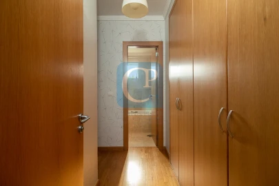 Apartamento T2 para Arrendamento em Lordelo do Ouro e Massarelos