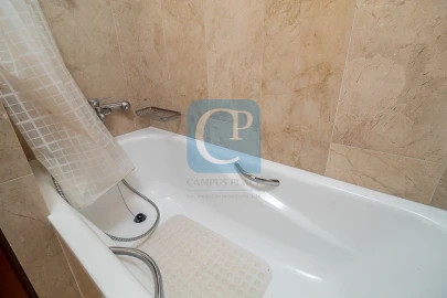 Apartamento T2 para Arrendamento em Lordelo do Ouro e Massarelos
