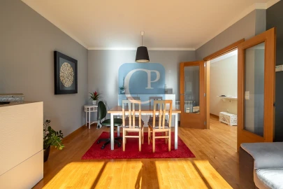 Apartamento T2 para Arrendamento em Lordelo do Ouro e Massarelos