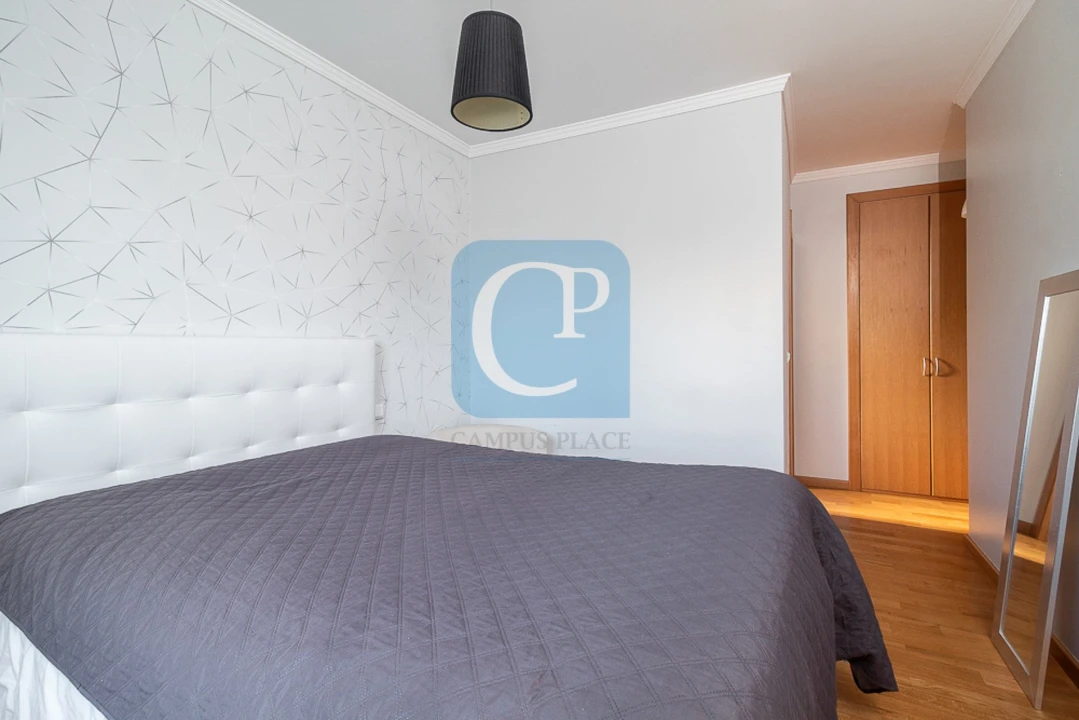 Apartamento T2 para Arrendamento em Lordelo do Ouro e Massarelos Foto 8