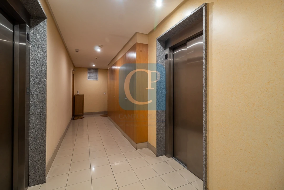 Apartamento T2 para Arrendamento em Lordelo do Ouro e Massarelos Foto 26