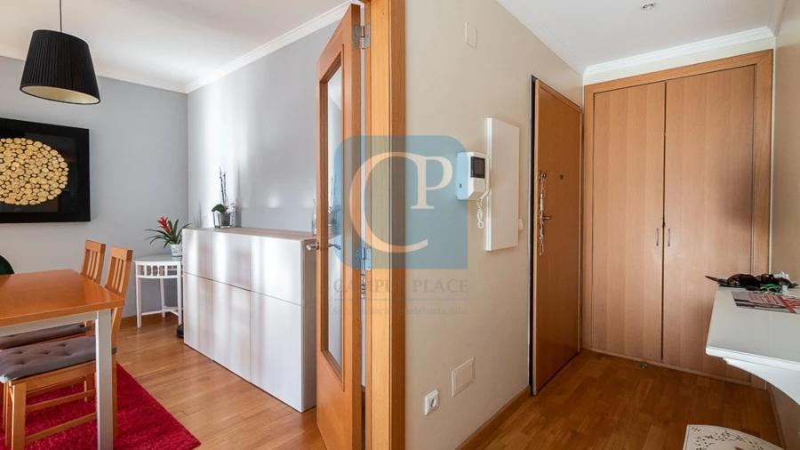 Apartamento T2 para Arrendamento em Lordelo do Ouro e Massarelos