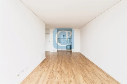 Apartamento T1 para Arrendamento em Pedrouços