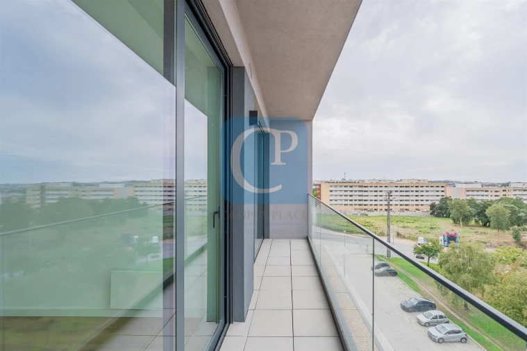 Apartamento T1 para Arrendamento em Pedrouços Foto 2
