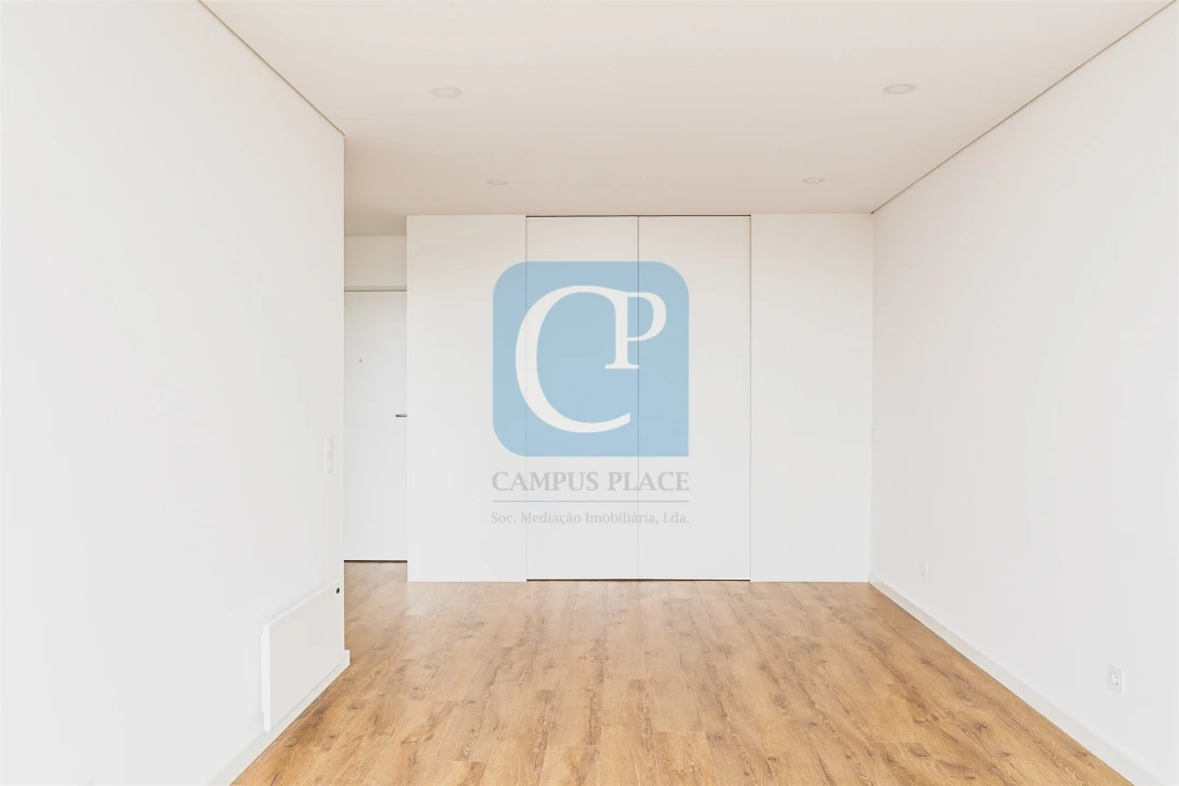 Apartamento T1 para Arrendamento em Pedrouços Foto 8