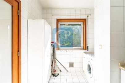 Apartamento T2 para Arrendamento em Paranhos