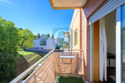 Apartamento T2 para Arrendamento em Paranhos