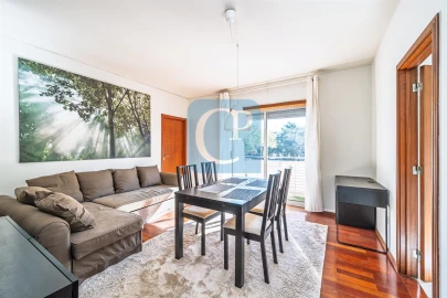 Apartamento T2 para Arrendamento em Paranhos