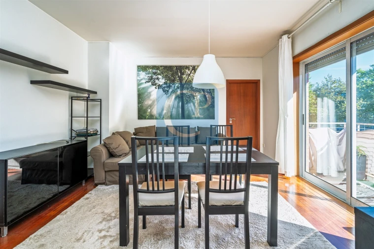 Apartamento T2 para Arrendamento em Paranhos Foto 2