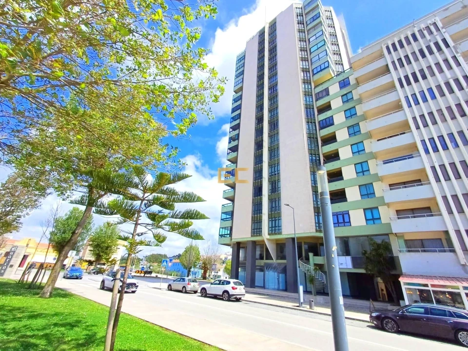 Apartamento T1 para Venda em Buarcos Foto 2